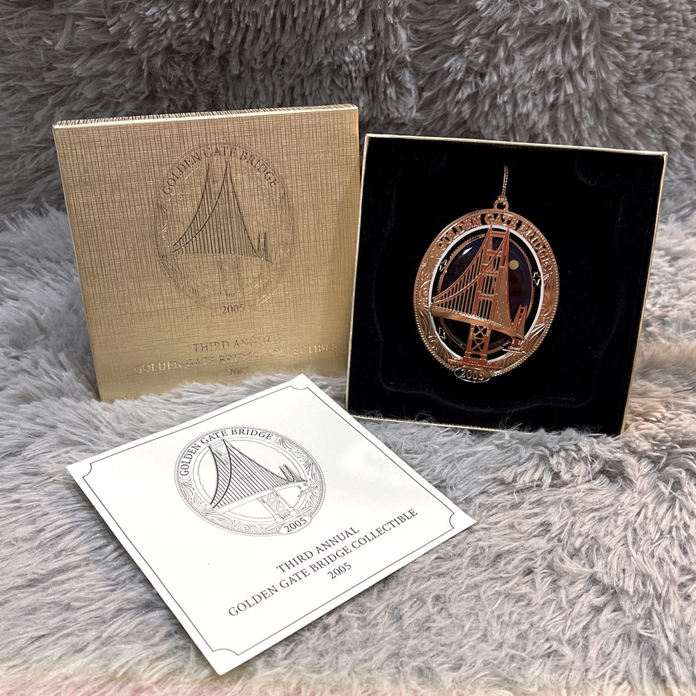 2005 Golden Gate Bridge Ornament